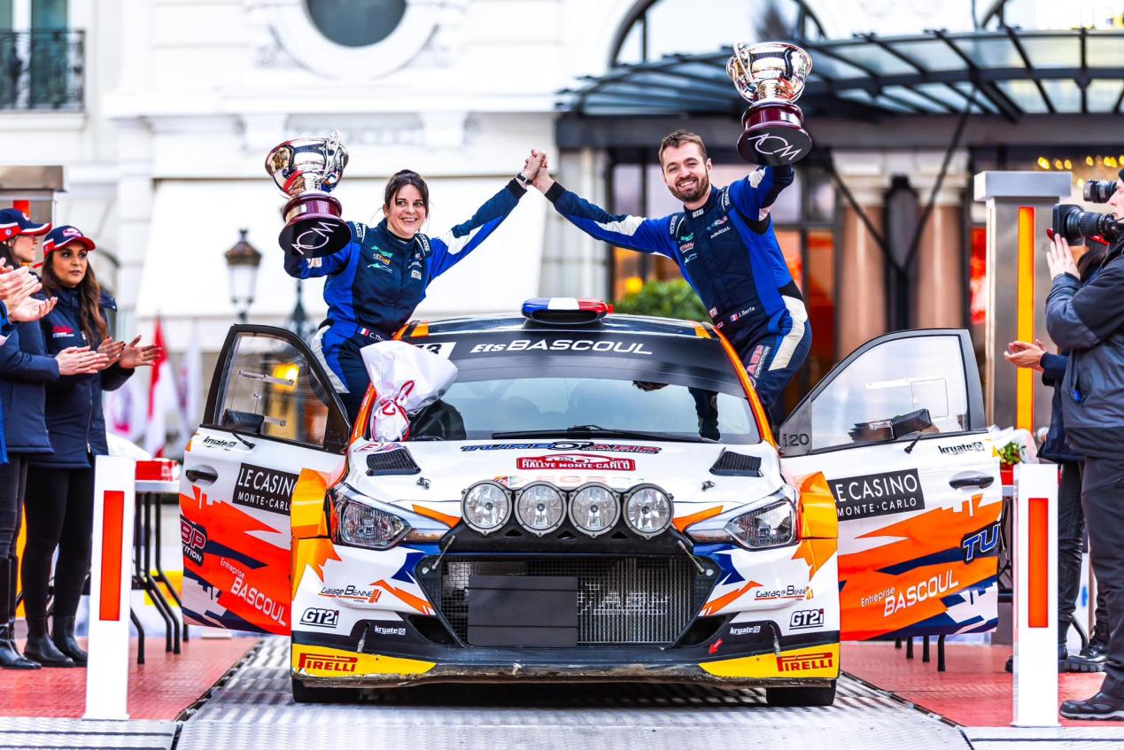 星空体育app下载-关于WRC冬季赛：冰雪赛道中的极速比拼的信息